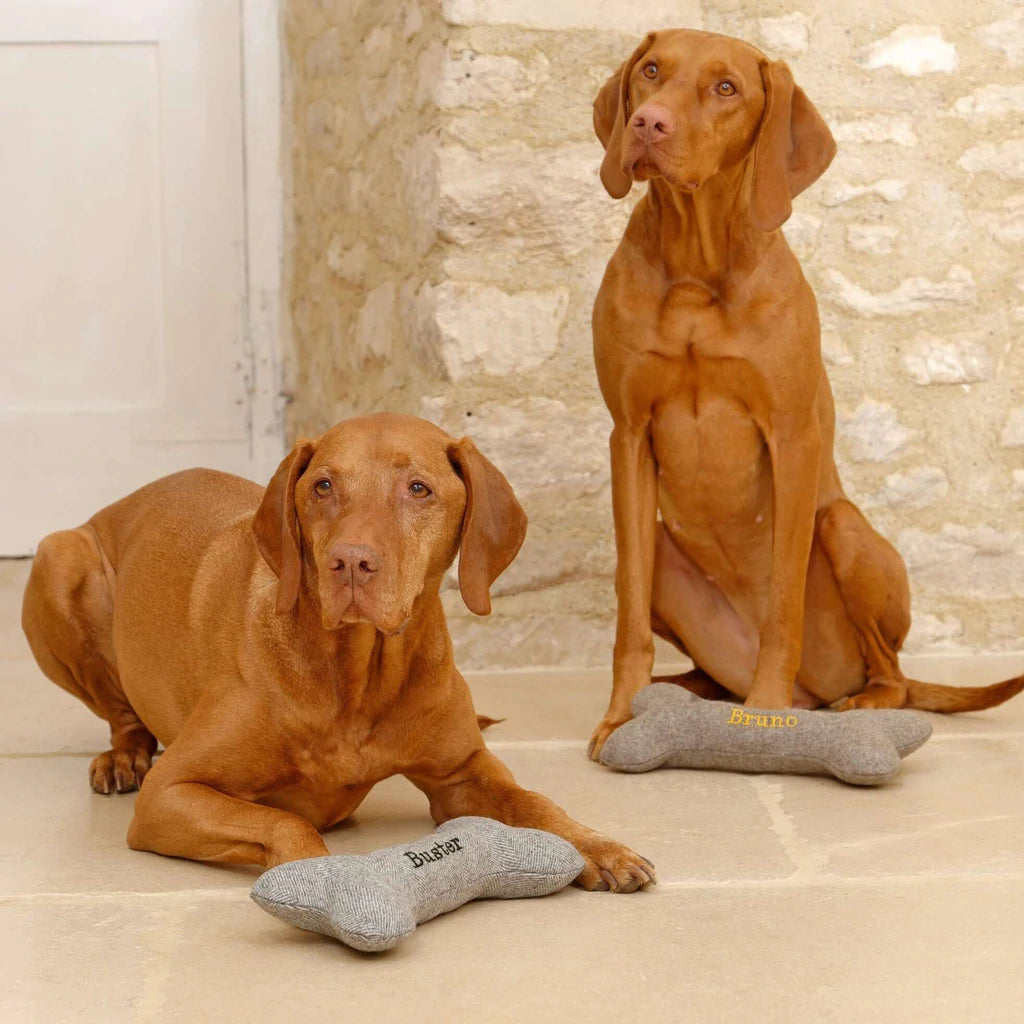 MUTTS & HOUNDS STONEHAM TWEED BONE TOY