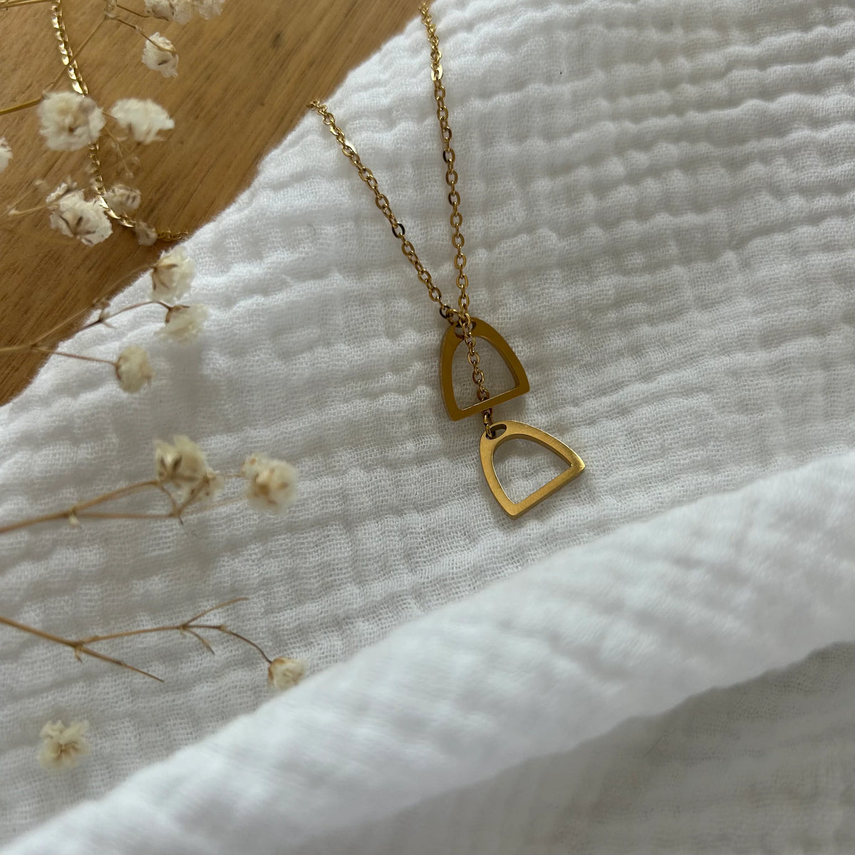 EQUESTRIAN SHOP NECKLACE OLAFF
